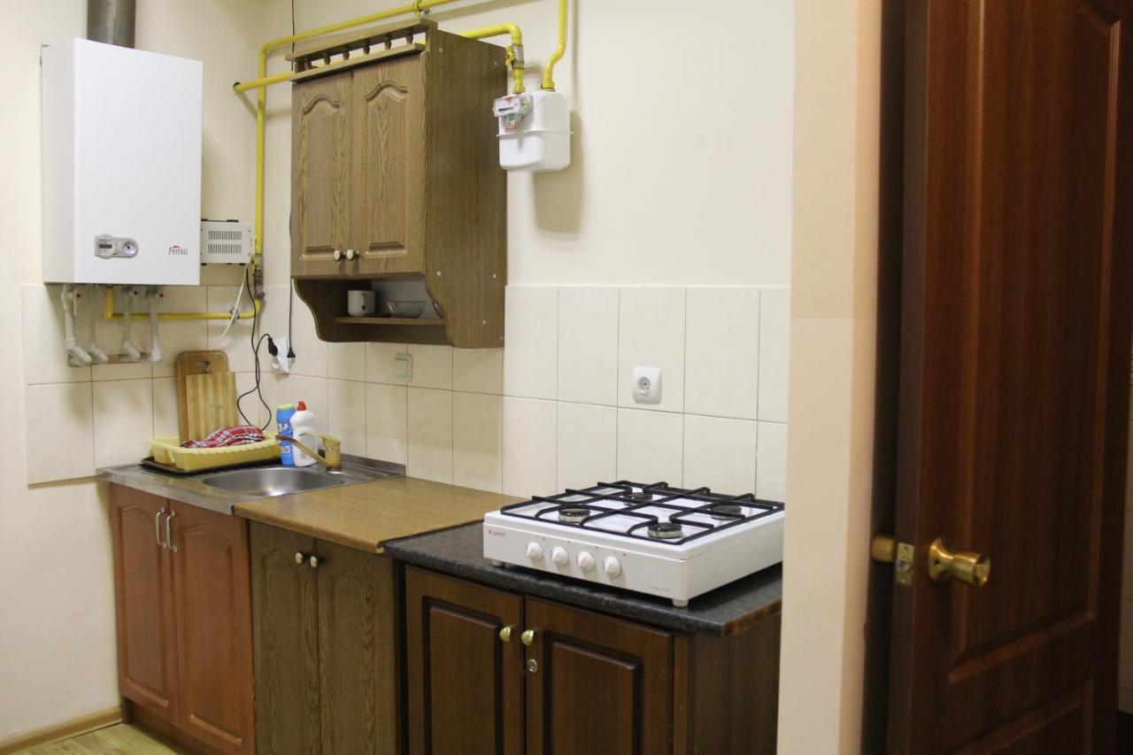 Apartments Domovik ,Kirilla I Mefodiya, 5 Мукачево Екстер'єр фото