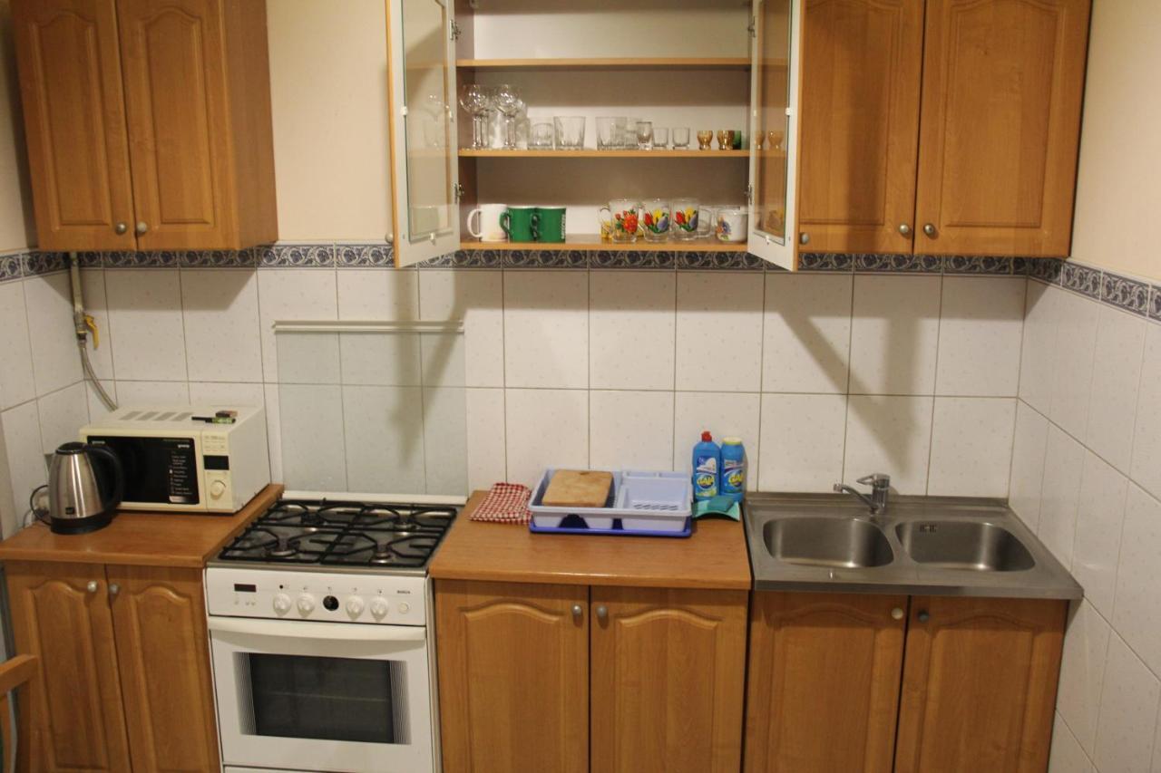 Apartments Domovik ,Kirilla I Mefodiya, 5 Мукачево Екстер'єр фото